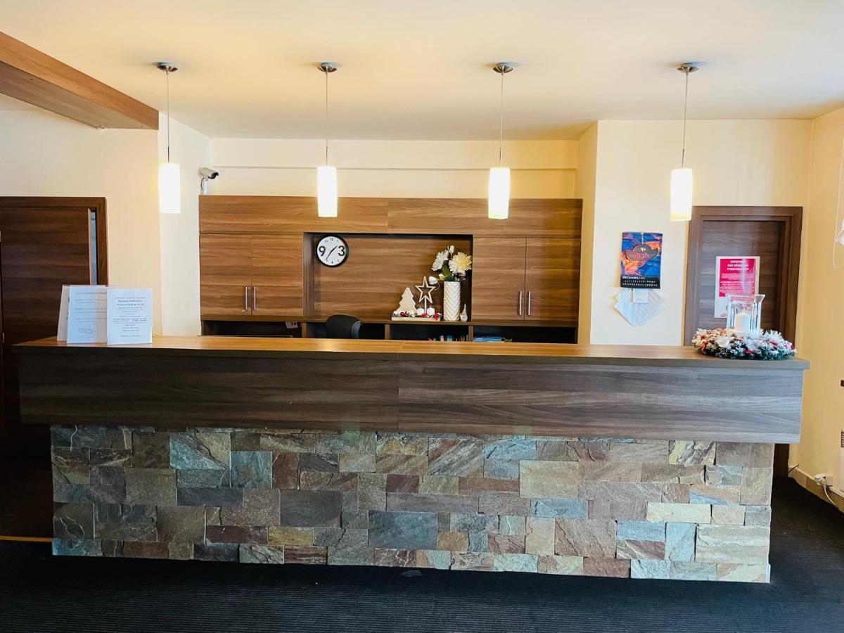 Apartmany Kamzik โดโนวาลี ภายนอก รูปภาพ