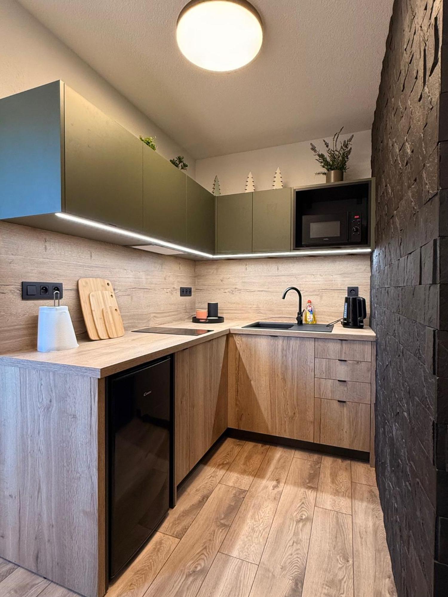 Apartmany Kamzik โดโนวาลี ภายนอก รูปภาพ